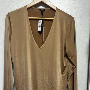 NWT Express long sleeve v-neck bodysuit blouse